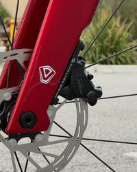 JAVA Vittoria Carbon Aero Road Bike – Shimano 105 Di2 R7170 2x12 Speed, Hydraulic Disc Brakes, 700C Carbon Wheels